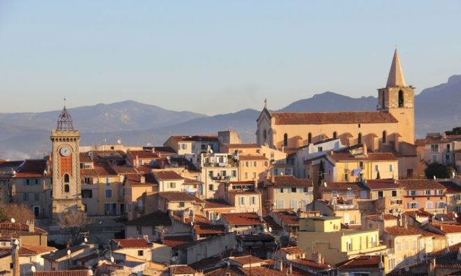 csm_aubagne-centre-ancien-matin-161213-1133_e13ddef07e csm_aubagne-centre-ancien-matin-161213-1133_e13ddef07e