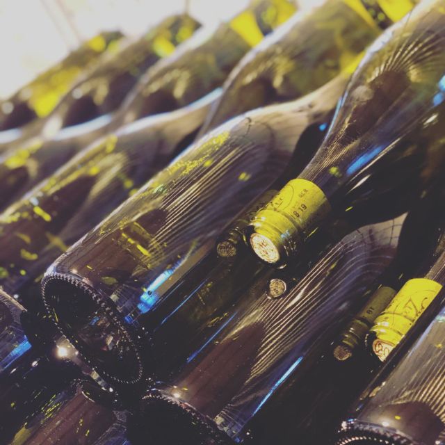 Ça y est la #laurine est enfin prête, fraîchement mise en bouteille de ce matin, encore une semaine de patience pour venir la déguster #grignanlesadhemar #domainesaintluc #dromeprovencale #ladrometourisme